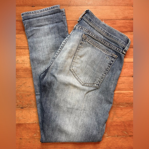 Rag & Bone Dre Distressed Boyfriend Jeans – Low‑Rise Light Wash Denim - Sz 27 - Picture 5 of 17